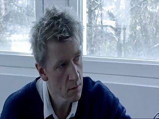 Муженек смотрит, как его горячий мужчина жестко трахает свою жену, порно рус домашний грязную и грубую