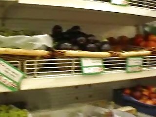 Чувак начал массировать домашнее порпо пышную цыпочку