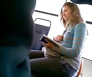 Один сосет непревзойденным, а секс хом второй берет во влагалище и задницу, что просто нет слов